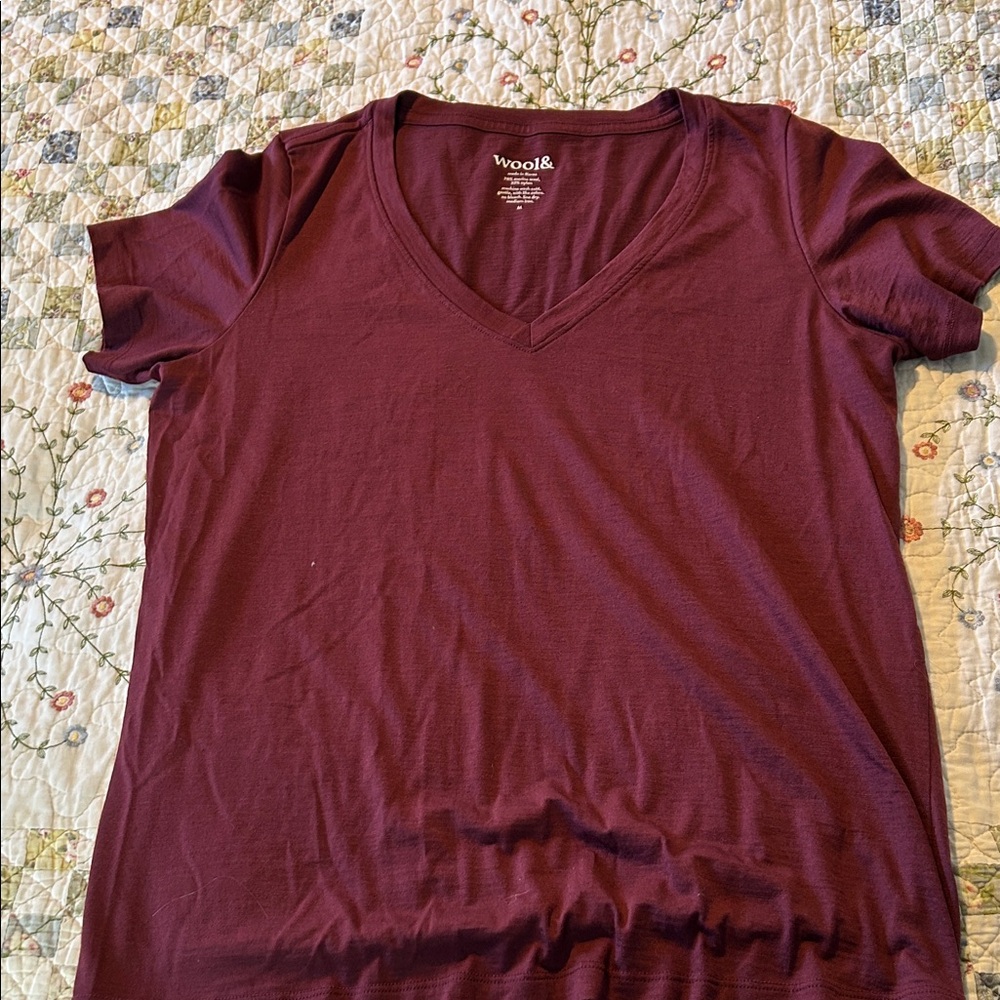 Wool& Merino Wool Med Burgundy Short Sleeved Top